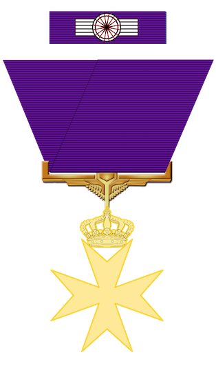 Fichier:MédailleCommandeurOdreCouronne ZOL.png