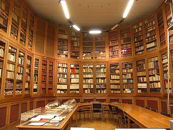 Fichier:Interieur biblio.jpg