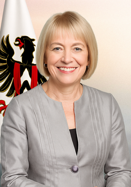 Fichier:Angela Strudelappfelburgervegetalischer.png